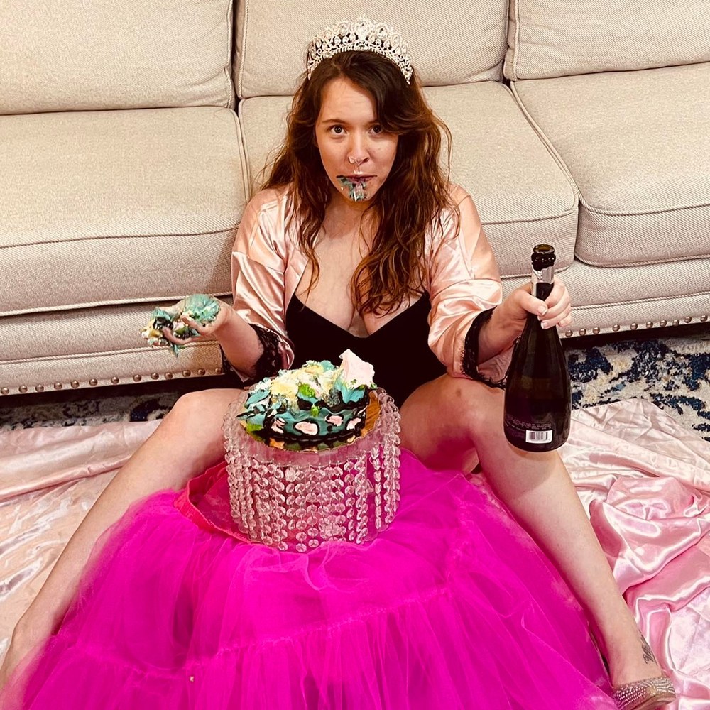 Meet your Posher, Angelica